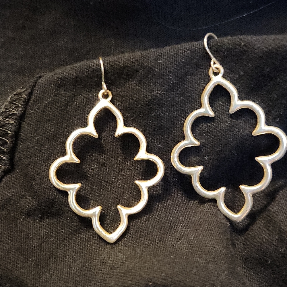 Elegant Gold-Tone Floral Earrings